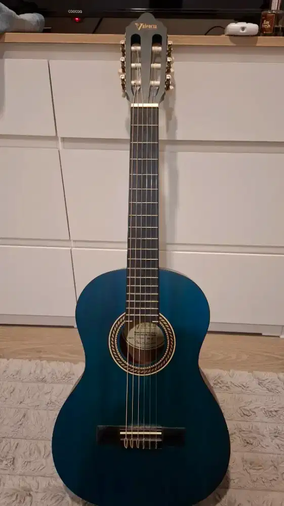 Gitar Valencia VC202TBU 1/2 Size Classical Guitar