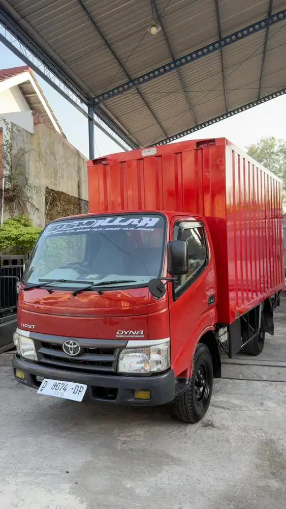 Engkel Short Dyna Tahun 2010 Siap Kerja