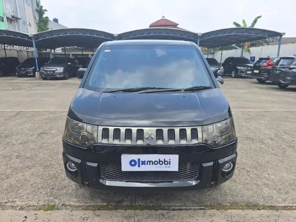TDP 9, JT Mitsubishi Delica 2.0 D5 Bensin-AT Hitam 2015