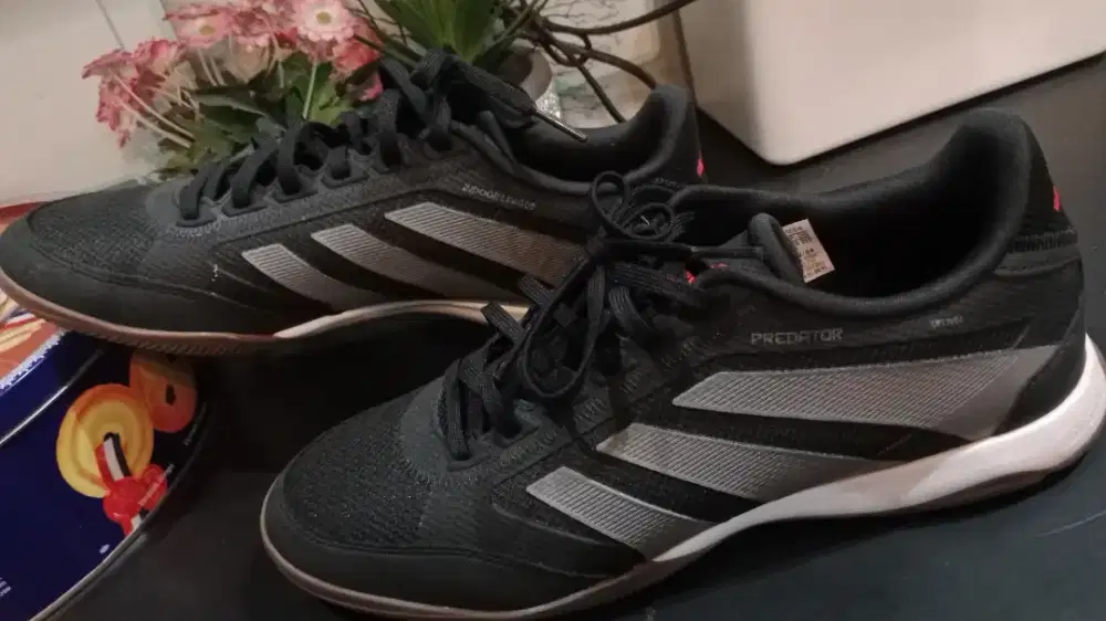 Sepatu Adidas Predator