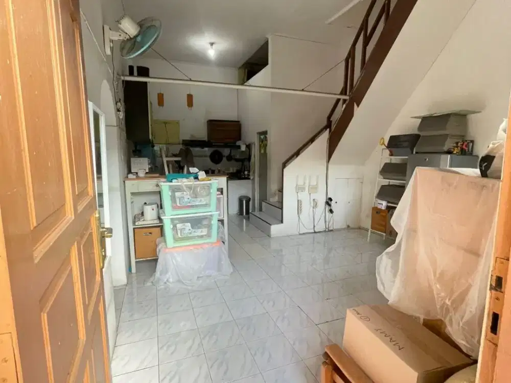 RUMAH DI PADEMANGAN