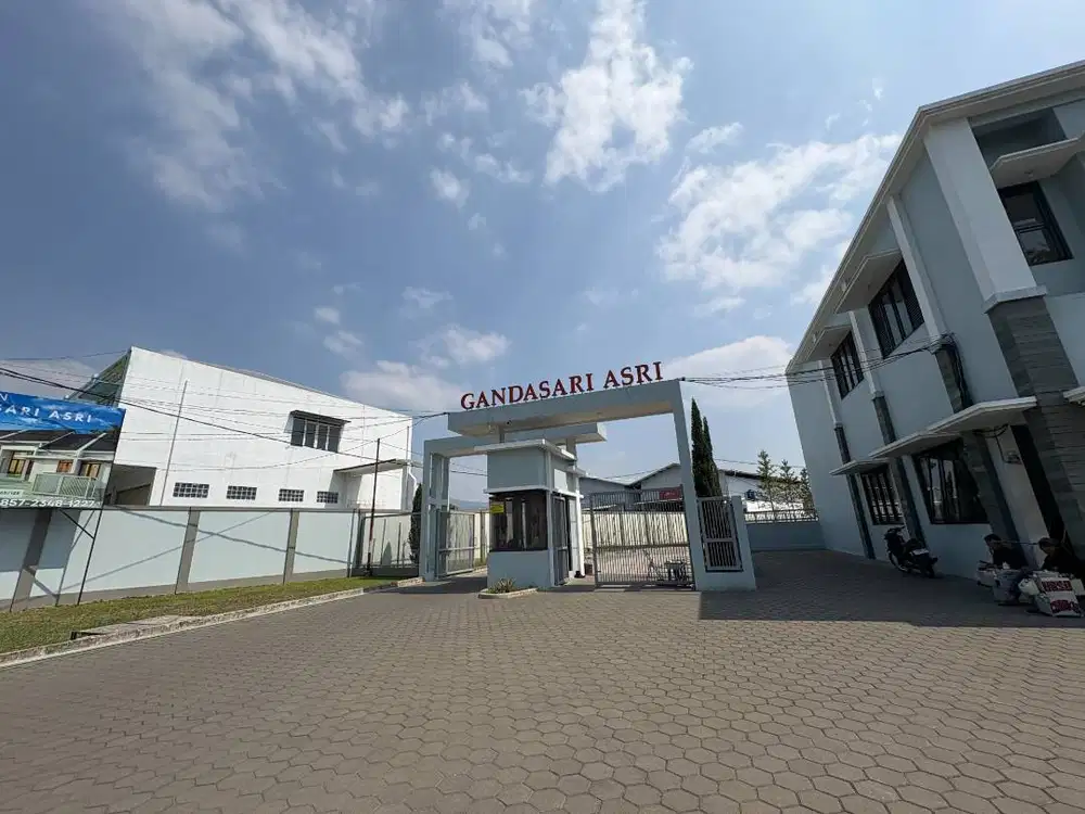 DIKONTRAKAN RUMAH BARU AKSES DEKAT TOL SOROJA KAB. BANDUNG