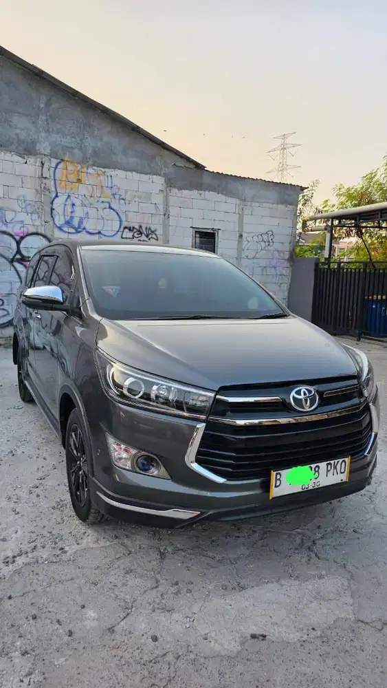 Toyota Kijang Innova Venturer 2.4 AT Diesel Tahun 2020