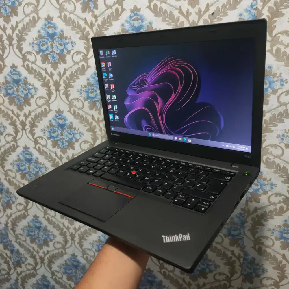 Lenovo Thinkpad T450 Core i5 5300U Ram 8GB SSD 128GB