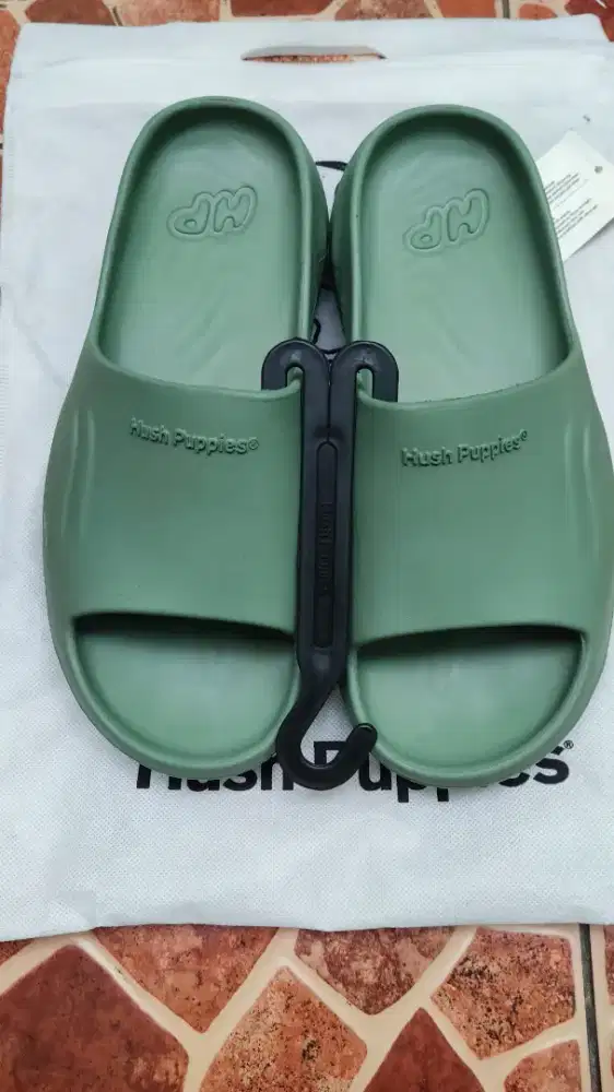Sandal/sendal hush puppies lailo size 43