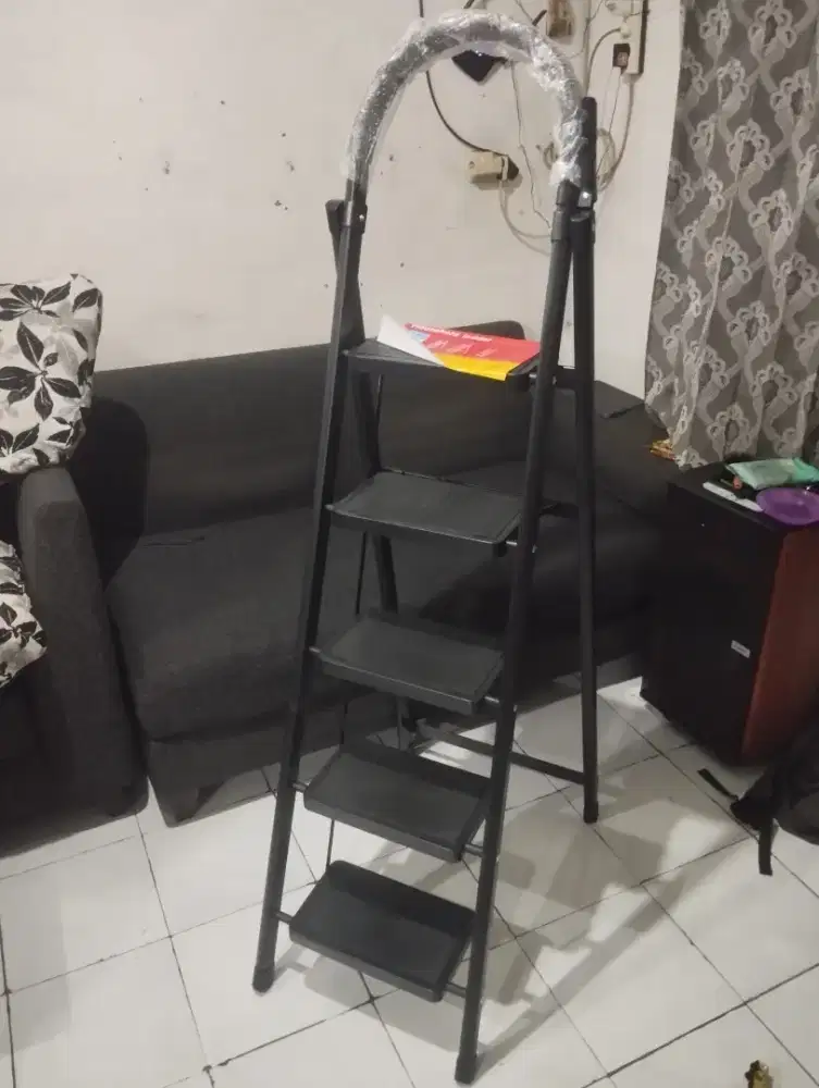 Tangga Baru 5 Pijakan