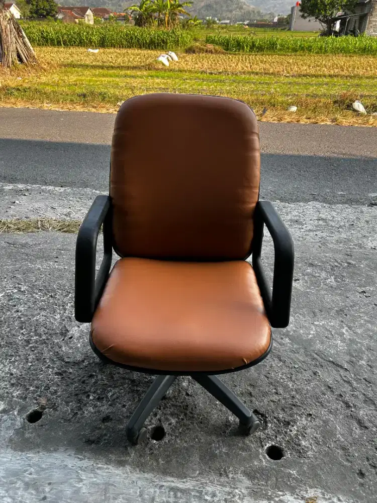 Kursi kerja manager