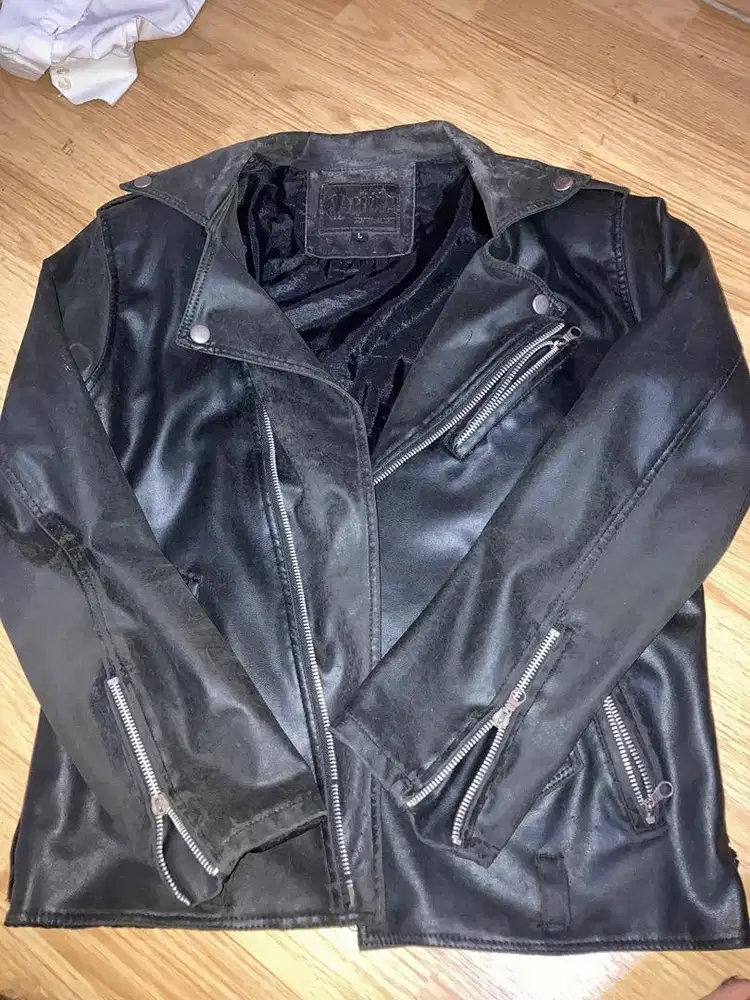 Jaket kulit Hass bertha second