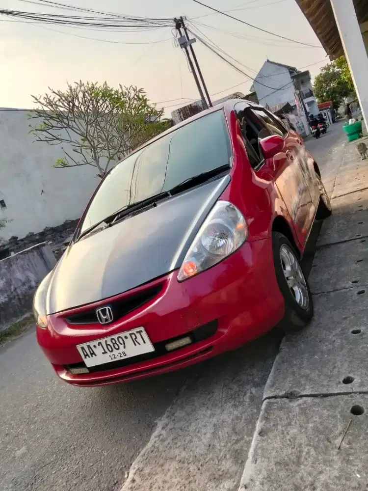DIJUAL HONDA JAZZ VTEC MATIC 2005