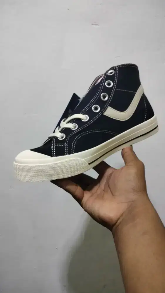 Sepatu Ventela original