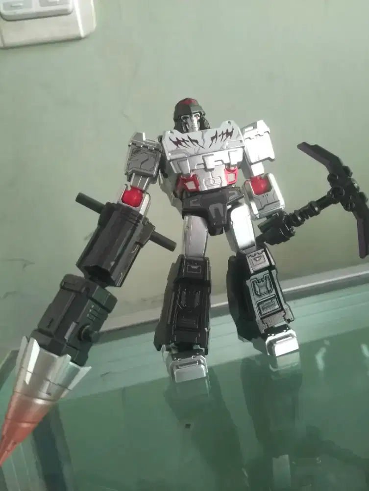 Secret Megatron shining