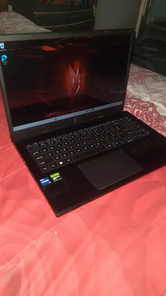Nitro ANV15 , Core i5 generasi 13 , ram 8 ,SSD 512 RTX 2050