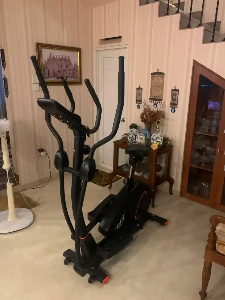 Dijual alat olah raga model sepeda