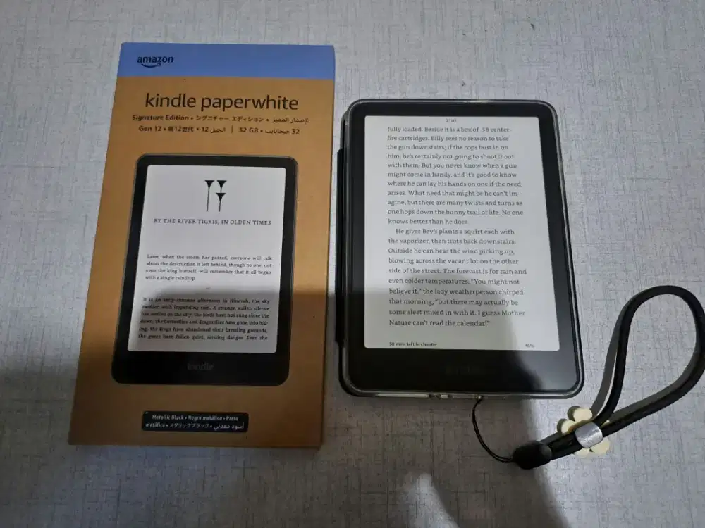 Kindle Paperwhite 12th Gen Signature Edition 32GB Metallic Black