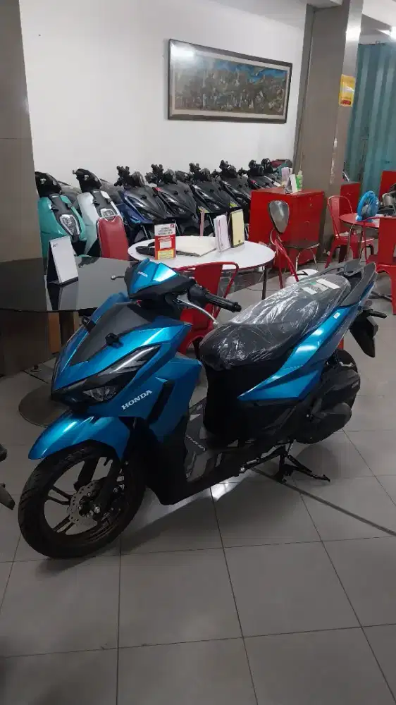 VARIO 125 CBS ISS