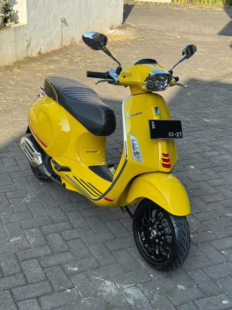Vespa Sprint S 150 Abs 2022 Kuning Yellow Sole