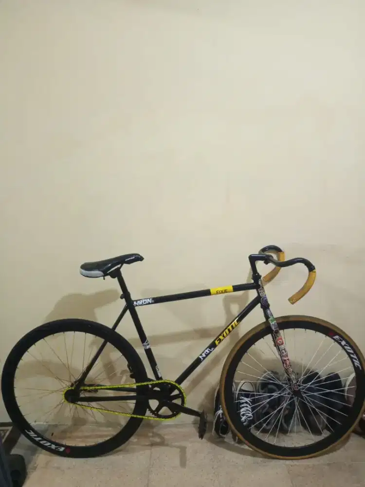 fixie Exotic (tipe 2708 GR)