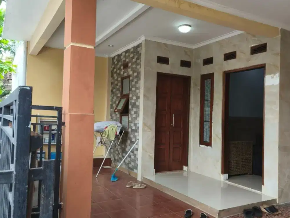 Rumah Siap Huni Cinunuk 3 Lantai Bangunan Bagus