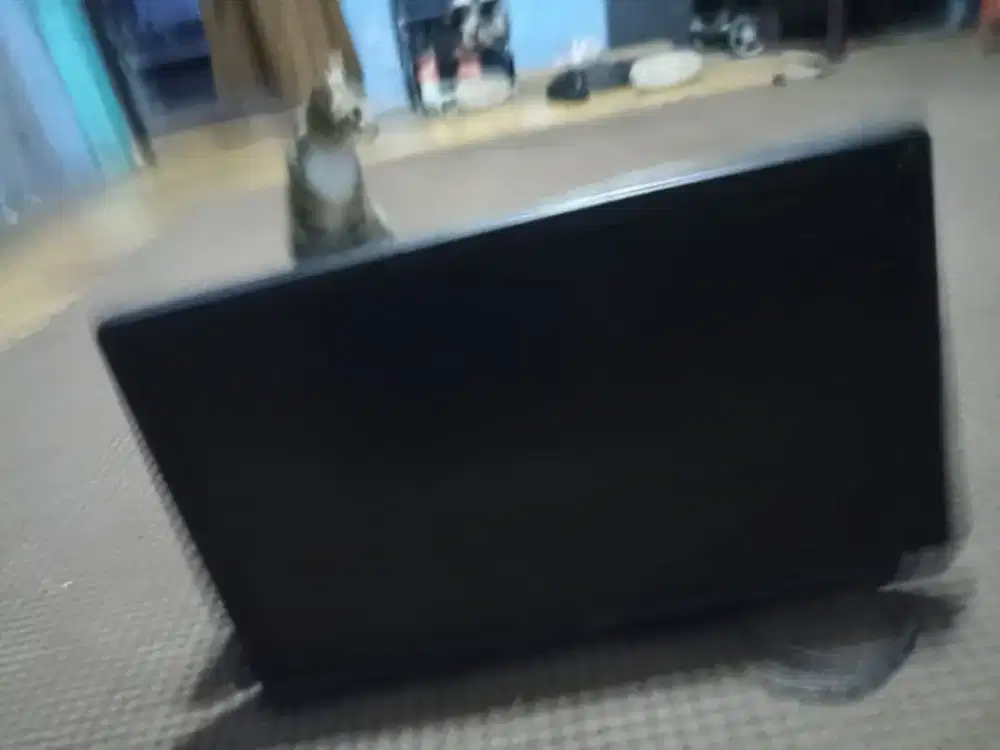 Monitor 24 inci merek Dell