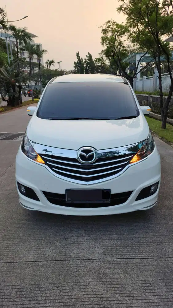 Mazda Biante Skyactiv Putih 2016