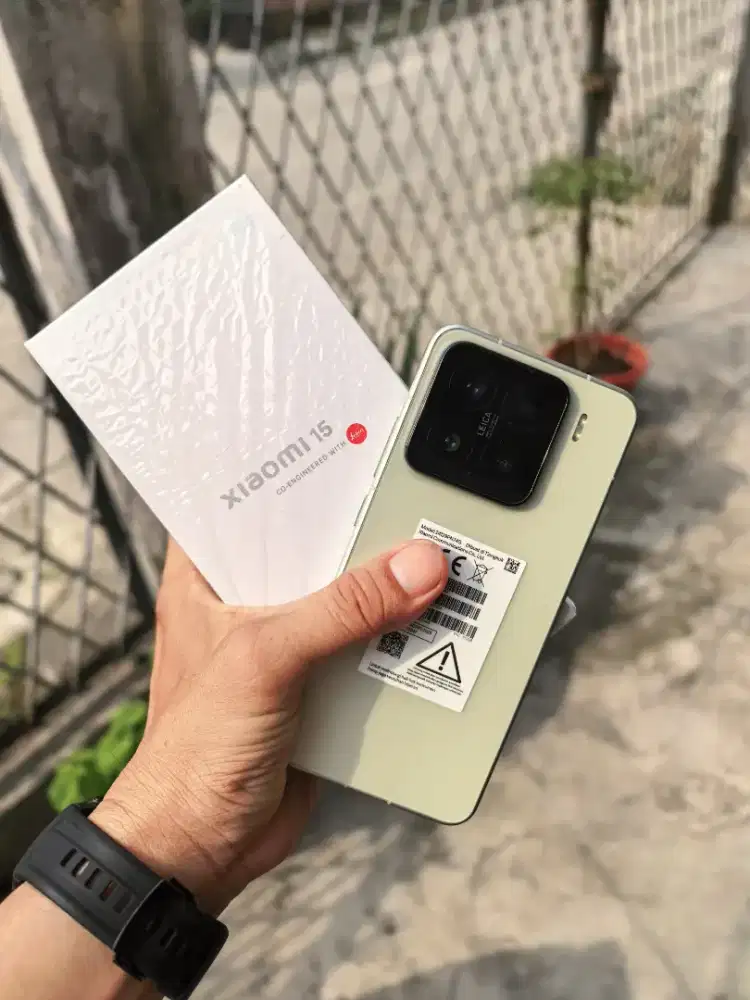 Xiaomi 15 5G Leica 12/512 Garansi Resmi Agustus 2027