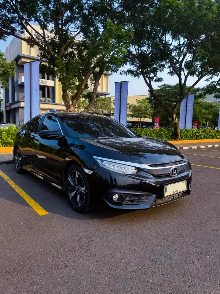 Honda Civic Turbo 1.5 AT 2018