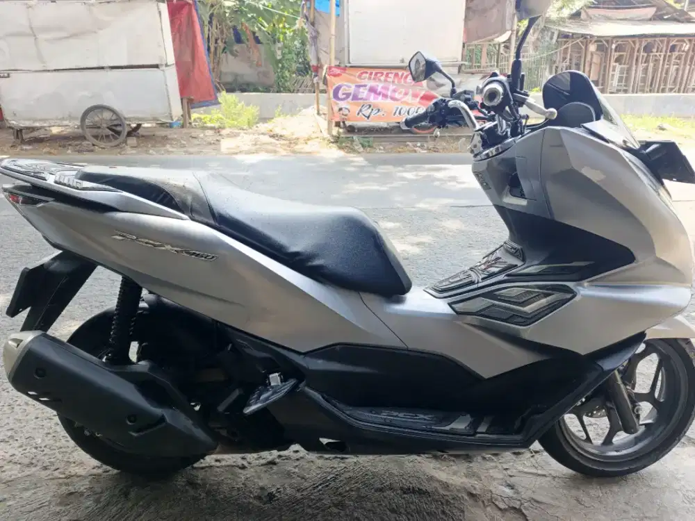 Honda PCX  Guanteng