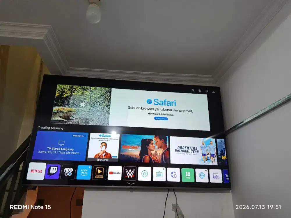 Smart TV LG 4K UHD 86 inci dari lini Ultra Big TV LG