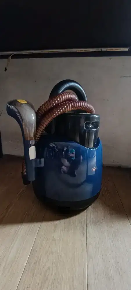 Vaccum cleaner DERMA by200