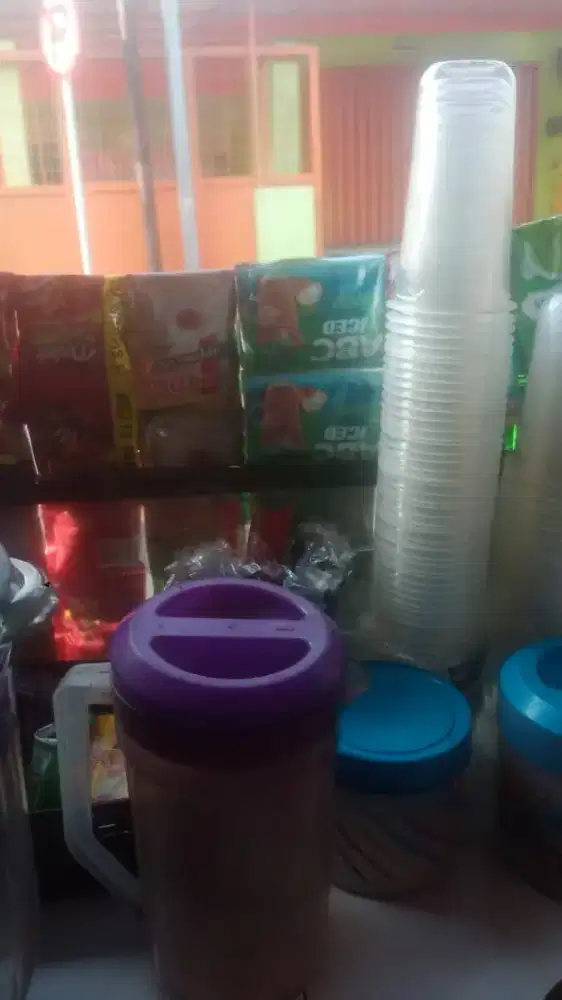 Dibutuhkan karyawan es teh