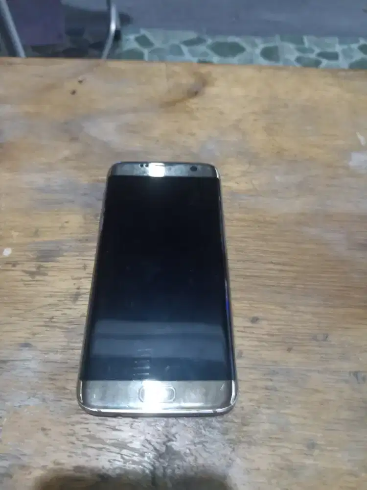Samsung s7 edge AMOLED minus backdoor retak lainnya aman..