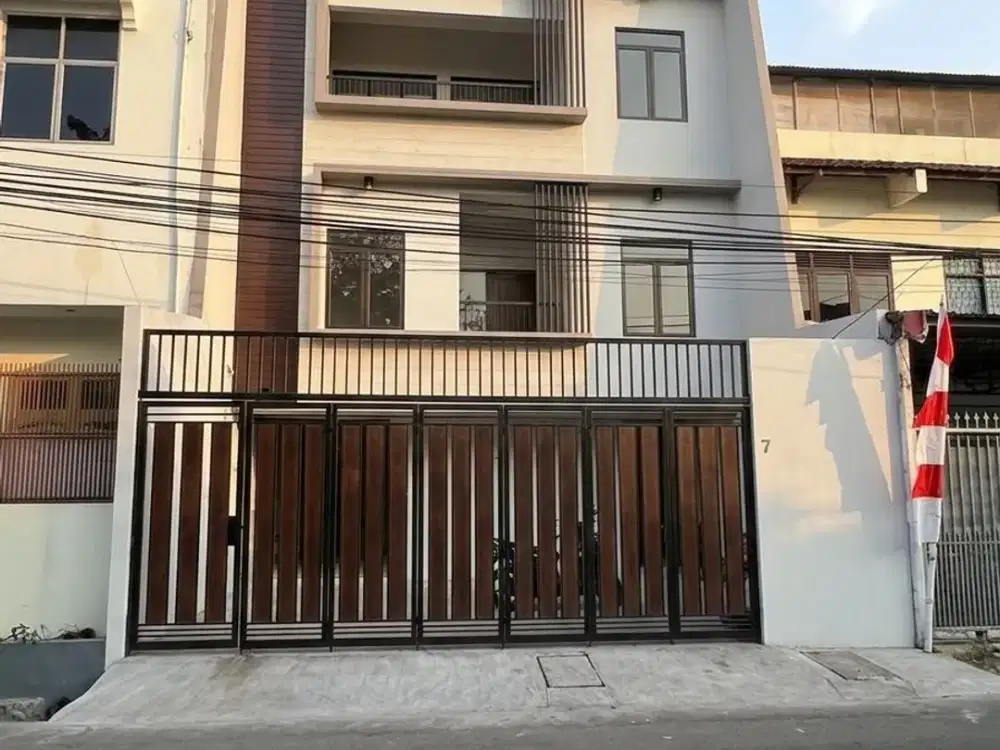 DIJUAL RUMAH KOST 22 KAMAR DI JELAMBAR JAKARTA BARAT