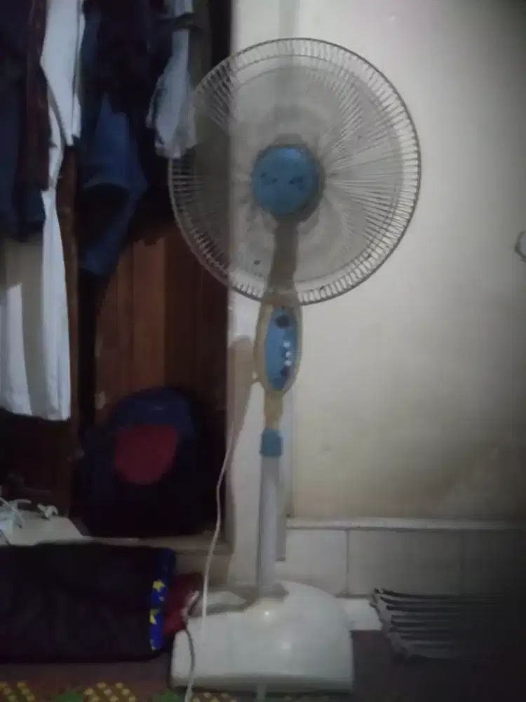 Kipas Angin Maspion bekas murah normal