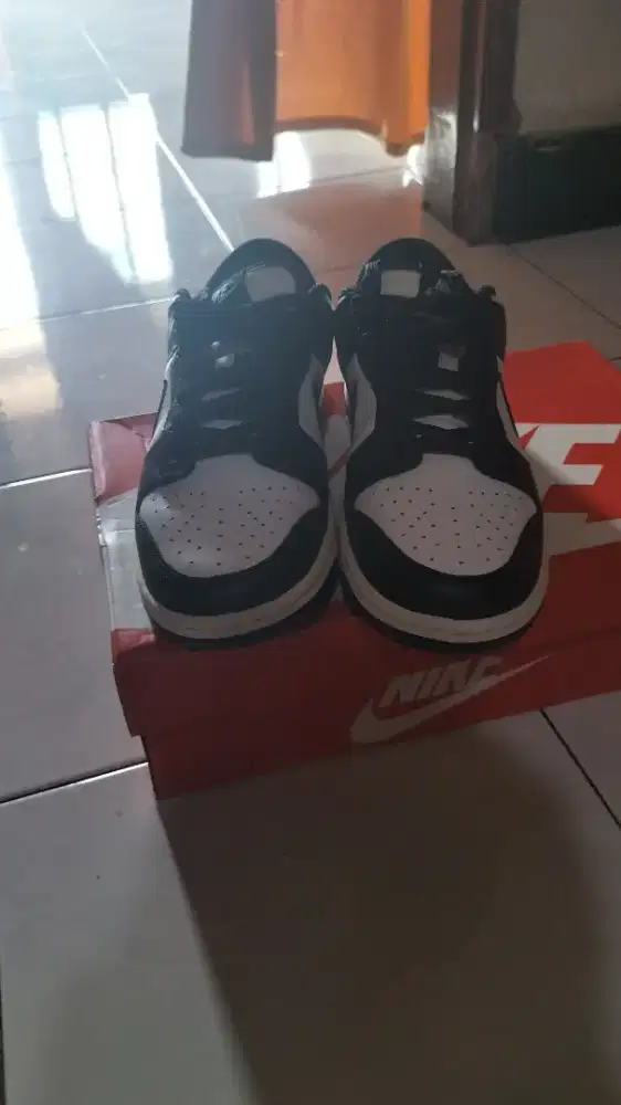 dijual sepatu jordan panda low ukuran 39