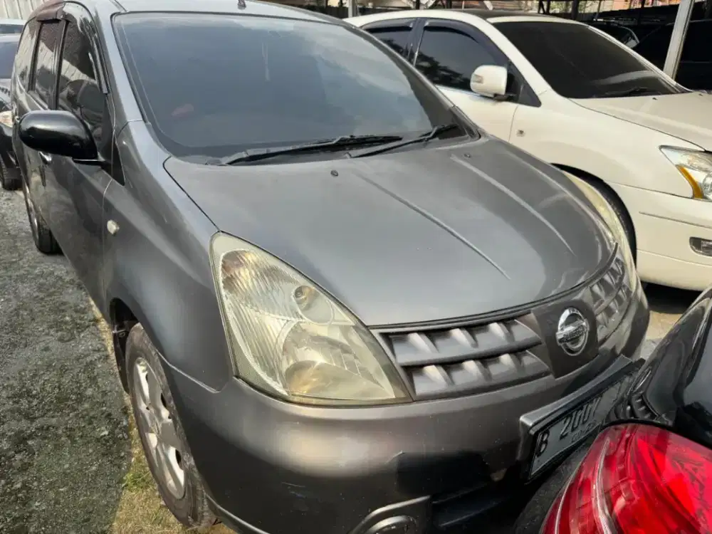 Nissan livina 2007 AT