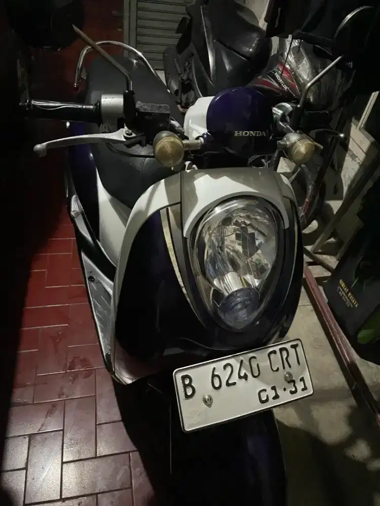 HONDA SCOOPY 2010