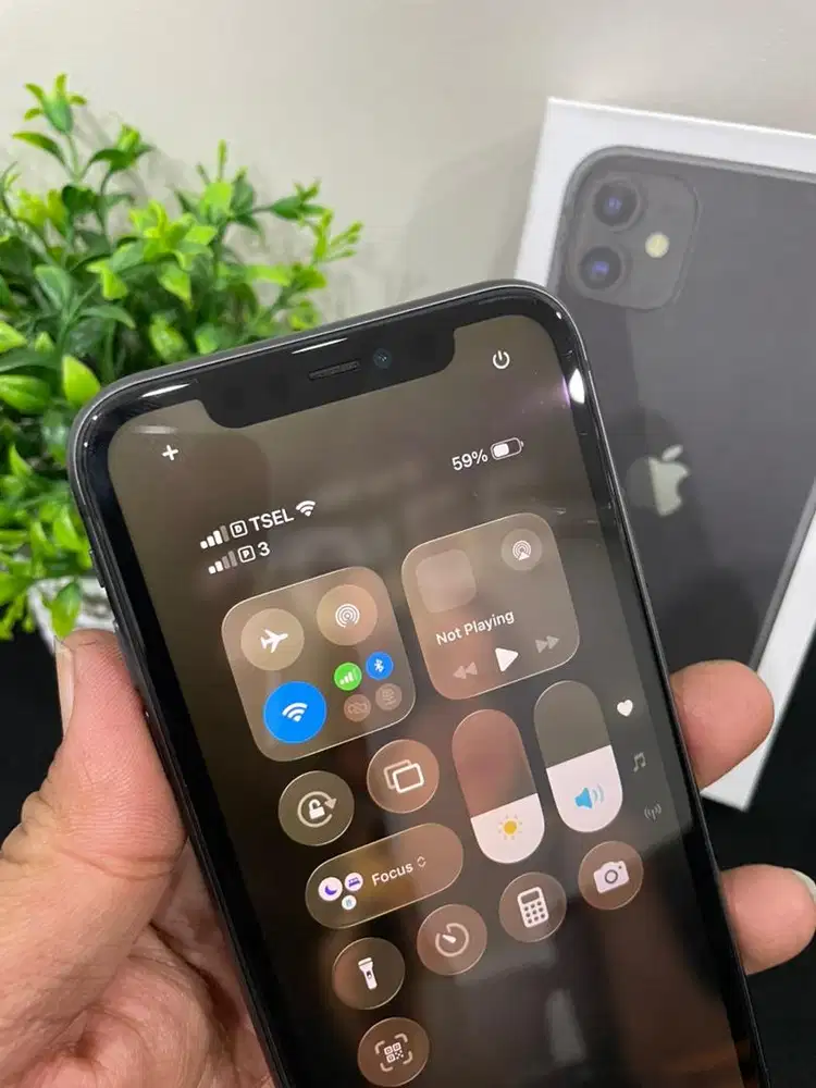 IPhone 11 128GB Dual Sim On Black mulus Fullset Ori 89% imei Bea Cukai