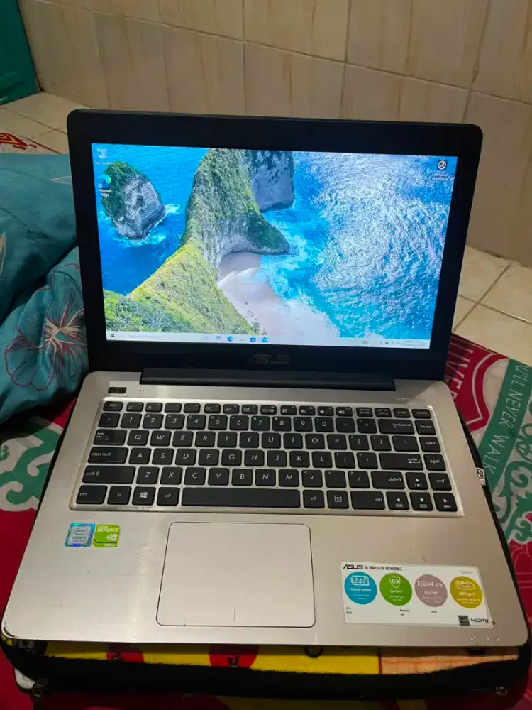 Laptop Asus Core i5