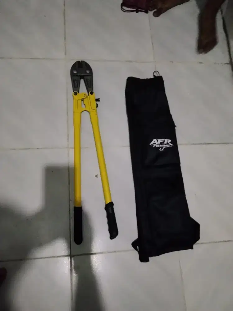Allefix gunting potong besi bolt cutter 30 inch