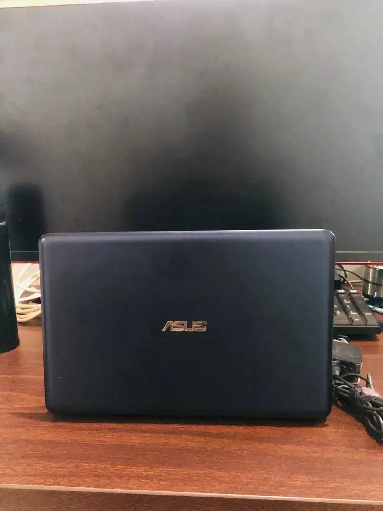 JUAL NOTEBOOK ASUS E202S