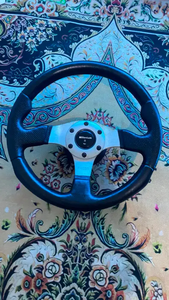 Di jual setir mobil racer millenium 2 design italy