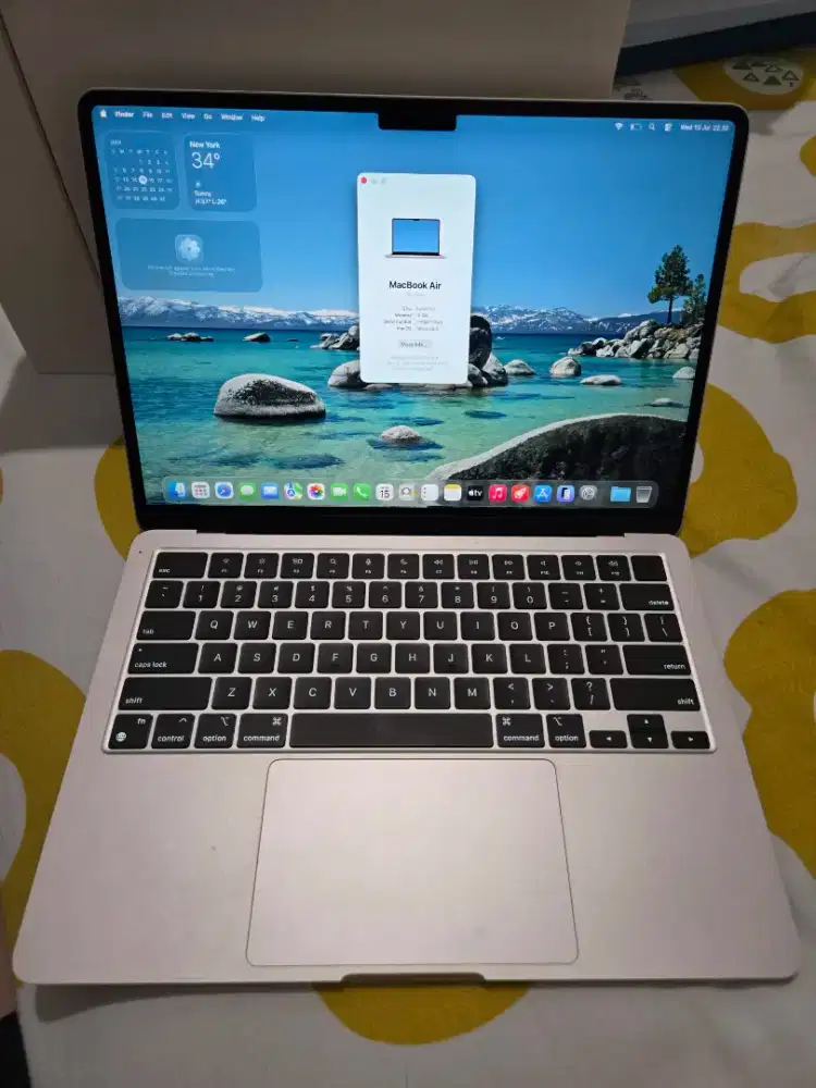 Dijual murah Macbook Air M2 2022 (Garansi Resmi 1 Tahun)