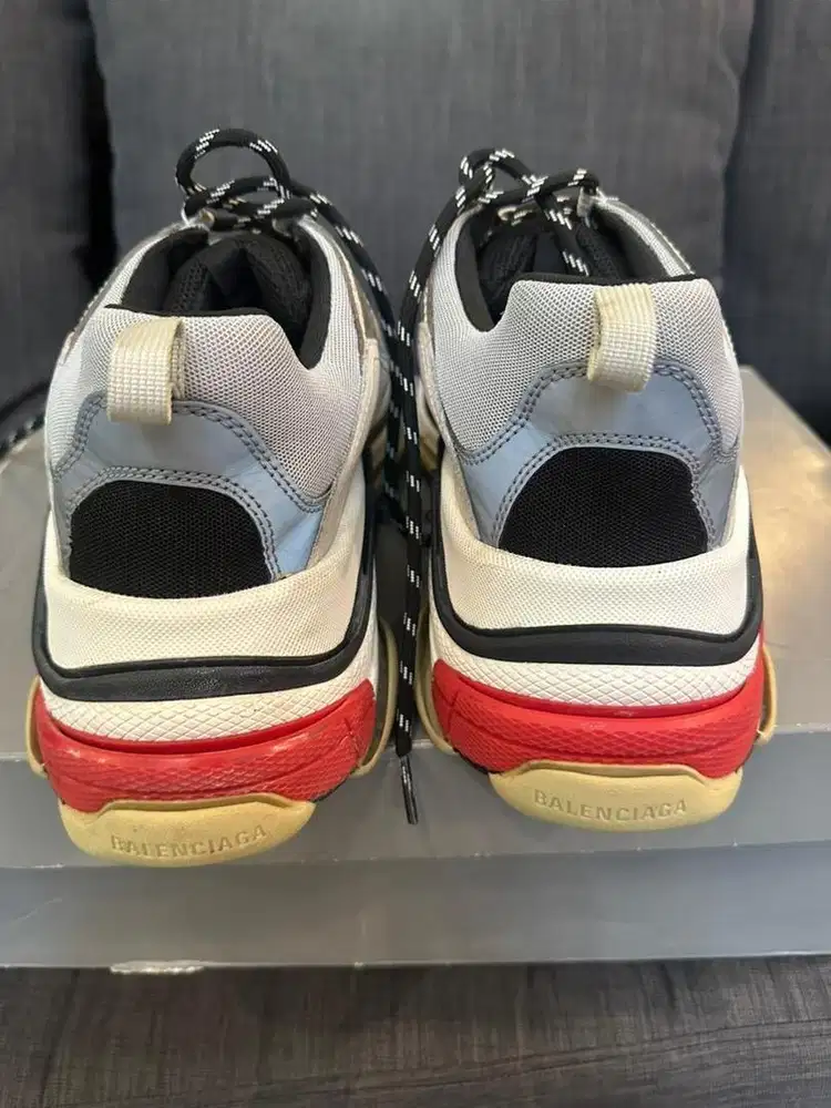 Balenciaga triple S lengkap with box