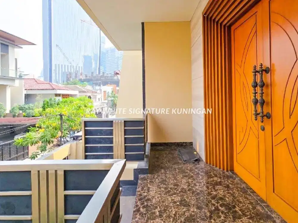 Dijual Rumah Mewah Hadap Selatan di Jalan Denpasar Area Prime Kuningan
