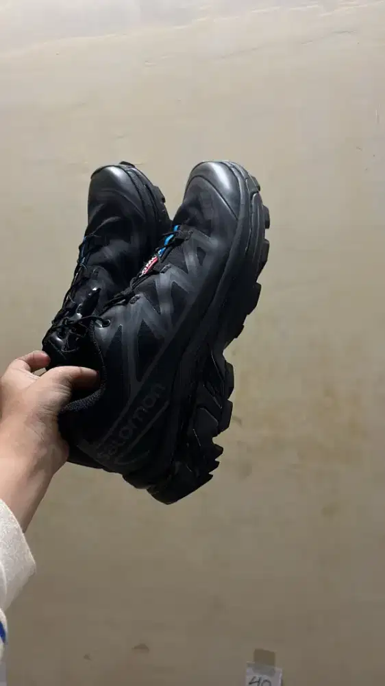 SALOMON xt 6 black size 41