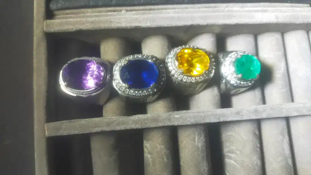 dijual Borongan. original batu ring  uk. 7