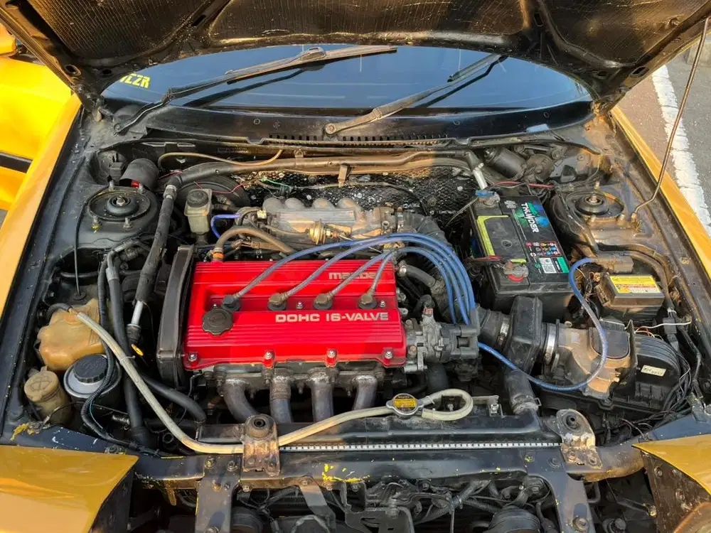 Mazda Astina 1990