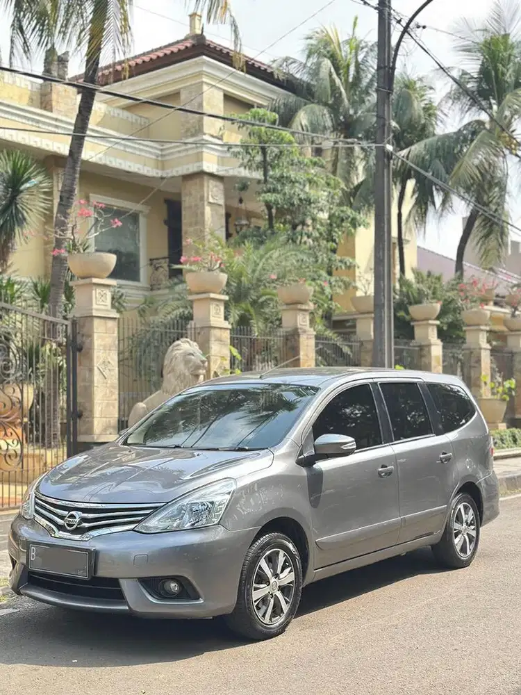 Nissan Grand Livina XV 2017 AT LOW KM