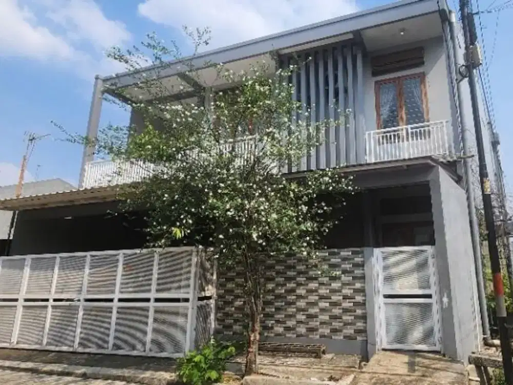BU! Rumah 2 Lantai Mewah di Bekasi Jaya, 5 KT, Harga Cuma Rp1,7 M