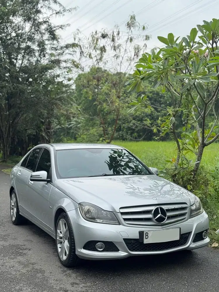 Mercedes Benz C200 Avantgarde 2012 Facelift